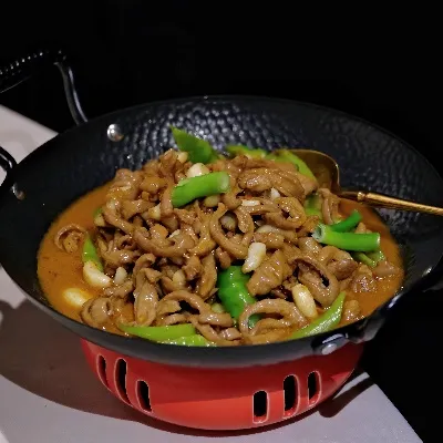 干锅酸菜肥肠