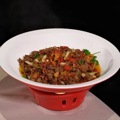 烈火鲜炒嫩牛肉