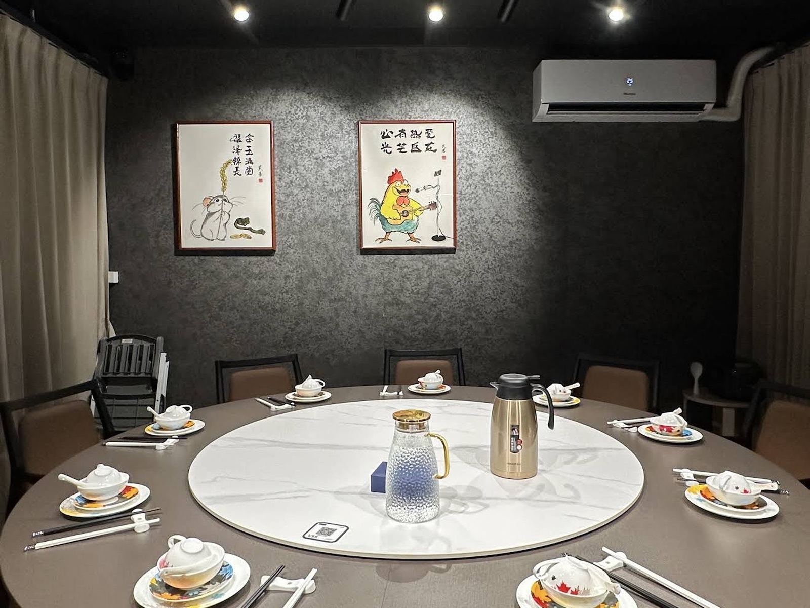 包厢实拍图